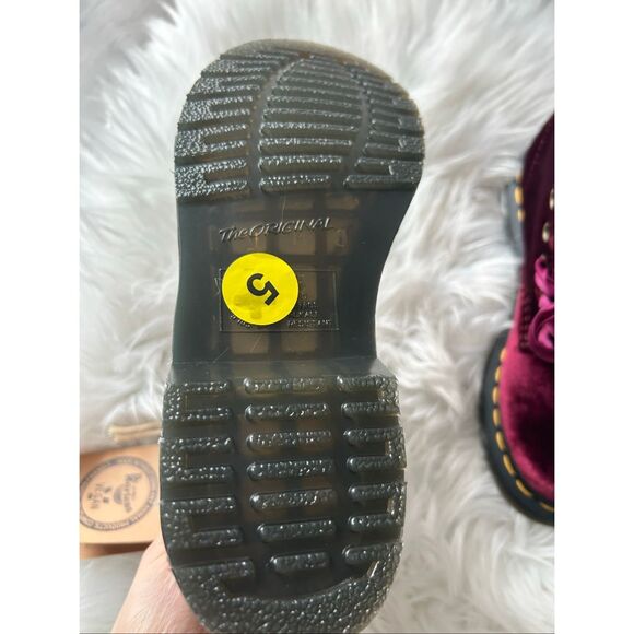 Dr. Martens Women’s Vegan 1460 Pascal Velvet Boots – 8-Eye Lace-Up Combat Boot s - Picture 4 of 8